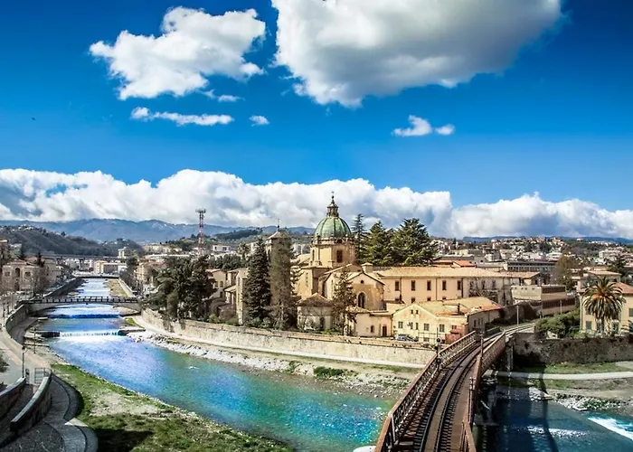 Ielle Brutia 公寓 科森扎